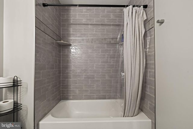 1740 N LAMBERT ST, Philadelphia, PA 19121