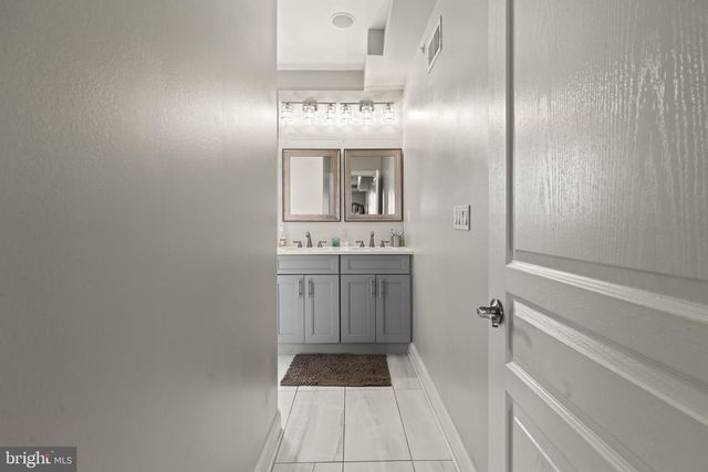 1740 N LAMBERT ST, Philadelphia, PA 19121