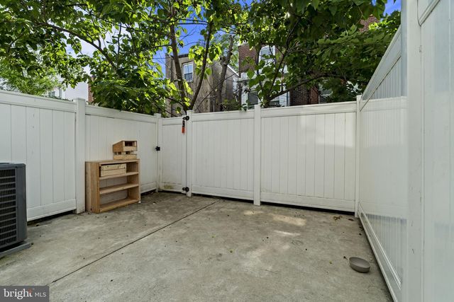1740 N LAMBERT ST, Philadelphia, PA 19121