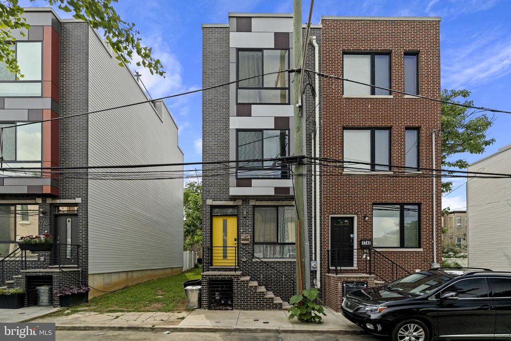 1740 N LAMBERT ST, Philadelphia, PA 19121