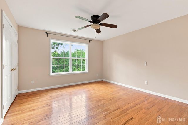39 Hamilton Avenue, Edison, NJ 08820
