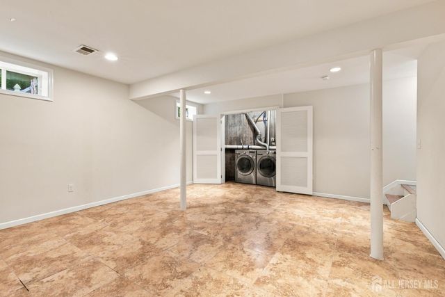 39 Hamilton Avenue, Edison, NJ 08820