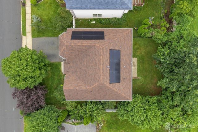 39 Hamilton Avenue, Edison, NJ 08820