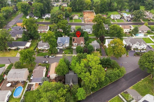39 Hamilton Avenue, Edison, NJ 08820