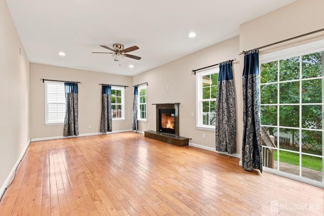 39 Hamilton Avenue, Edison, NJ 08820