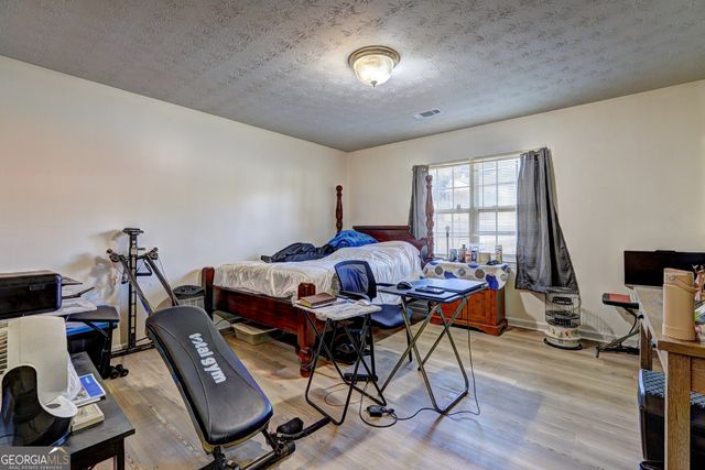 241 E Ash Street, Social Circle, GA 30025