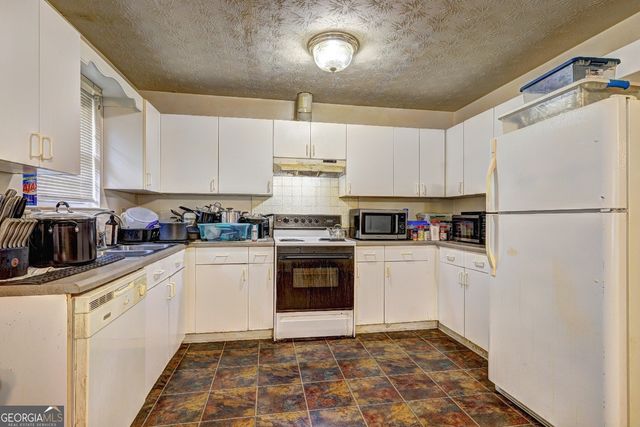 241 E Ash Street, Social Circle, GA 30025
