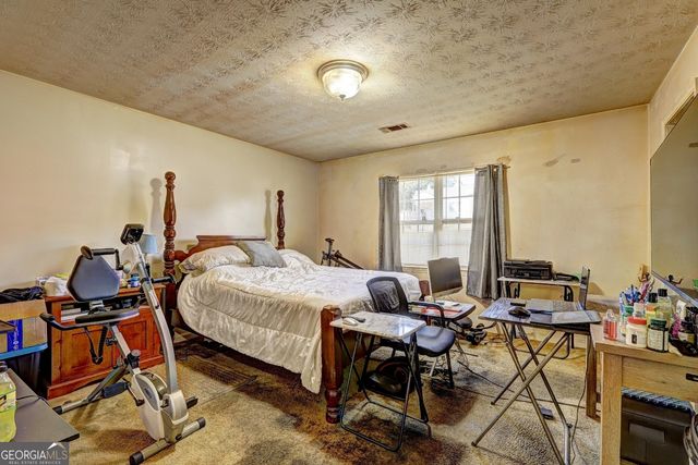 241 E Ash Street, Social Circle, GA 30025