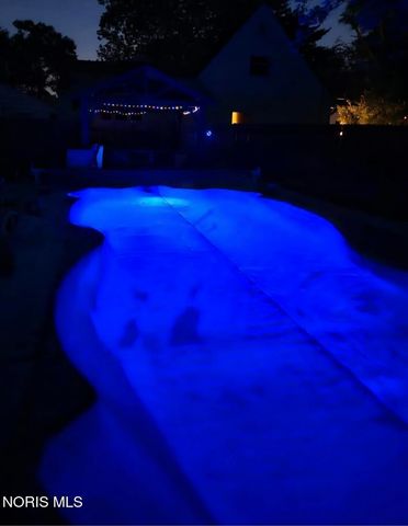 8010 Hill Avenue, Holland, OH 43528