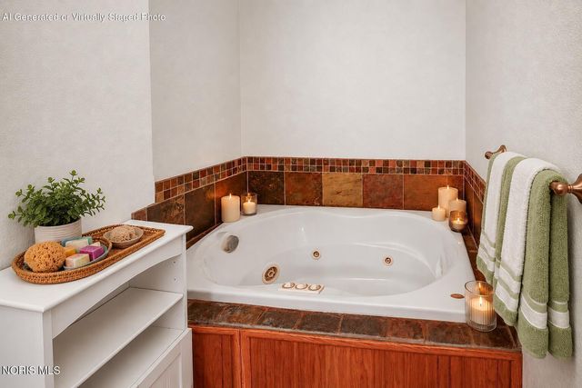8010 Hill Avenue, Holland, OH 43528