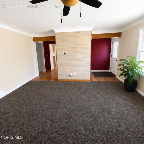 8010 Hill Avenue, Holland, OH 43528