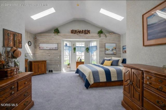 8010 Hill Avenue, Holland, OH 43528