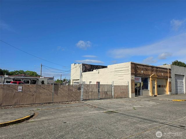 212 W Center Street, Centralia, WA 98531