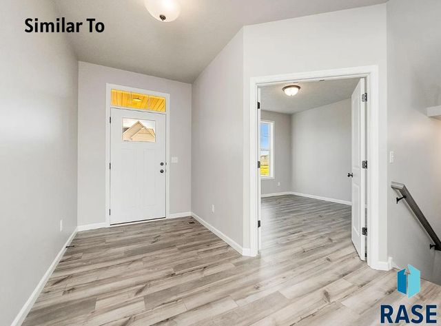 1911 N Valley View Rd Road, Sioux Falls, SD 57107