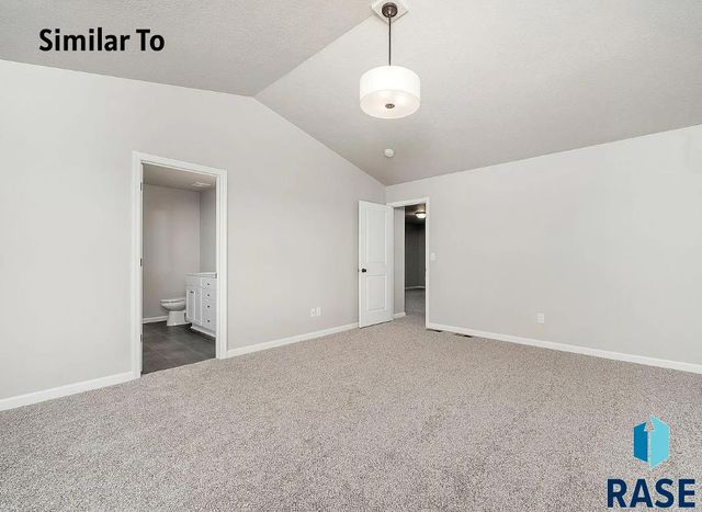 1911 N Valley View Rd Road, Sioux Falls, SD 57107