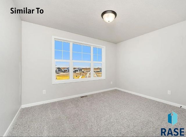 1911 N Valley View Rd Road, Sioux Falls, SD 57107