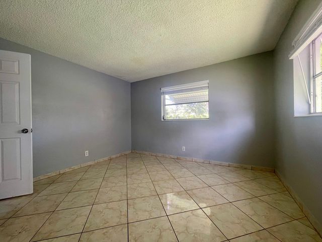 4491 NW 1st Terrace, Deerfield Beach, FL 33064