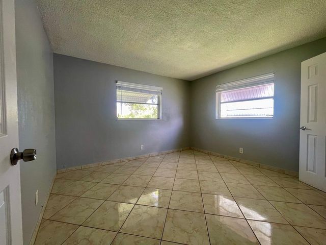 4491 NW 1st Terrace, Deerfield Beach, FL 33064