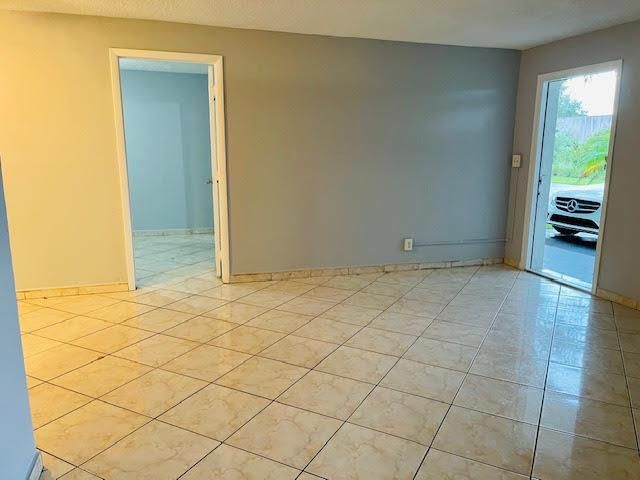 4491 NW 1st Terrace, Deerfield Beach, FL 33064