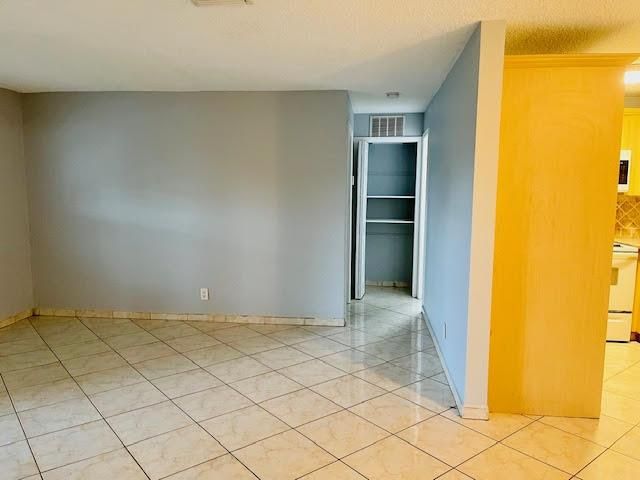 4491 NW 1st Terrace, Deerfield Beach, FL 33064
