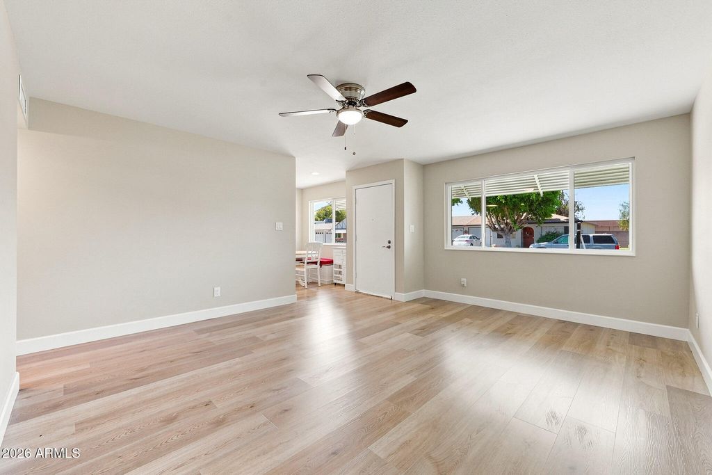 10117 N 97TH Drive A, Peoria, AZ 85345 — photo 4