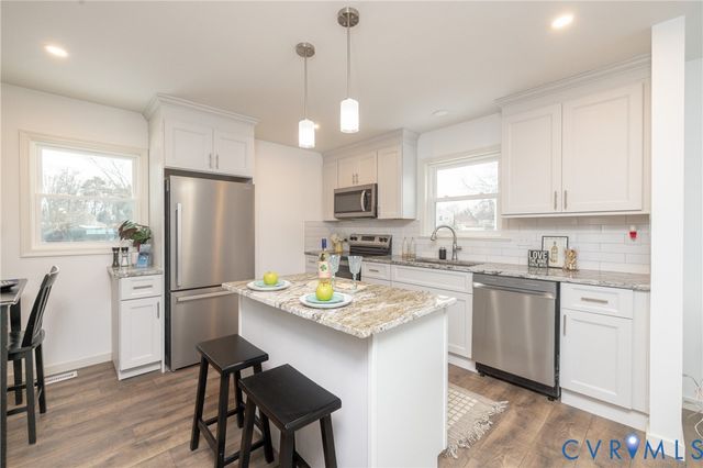 2905 Watts Ln, Richmond, VA 23223