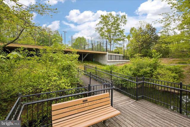 1319 SUNDIAL DR, Reston, VA 20194