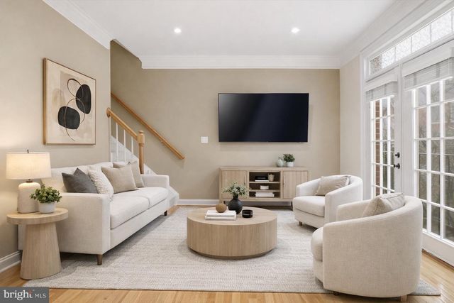 1319 SUNDIAL DR, Reston, VA 20194