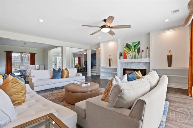 11 Shoefstall Street, Savannah, GA 31407