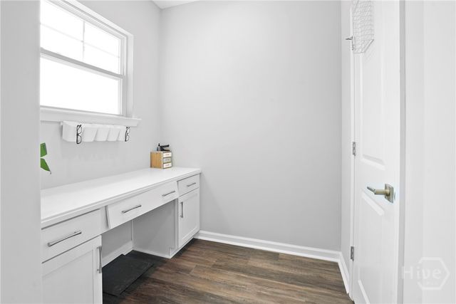 11 Shoefstall Street, Savannah, GA 31407