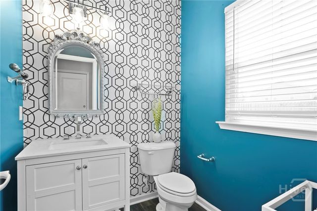 11 Shoefstall Street, Savannah, GA 31407