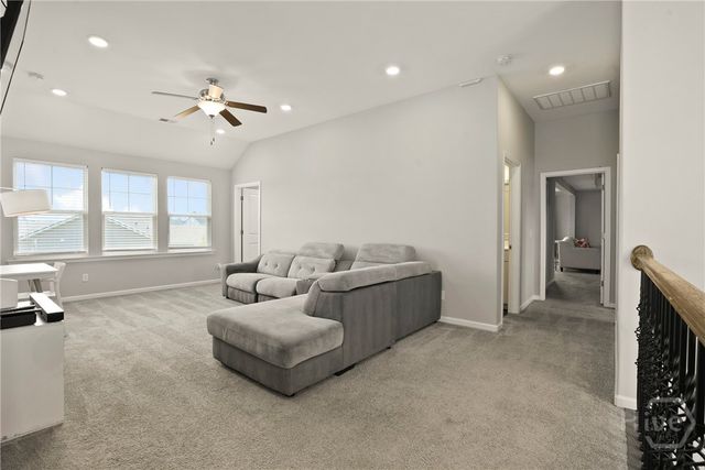 11 Shoefstall Street, Savannah, GA 31407