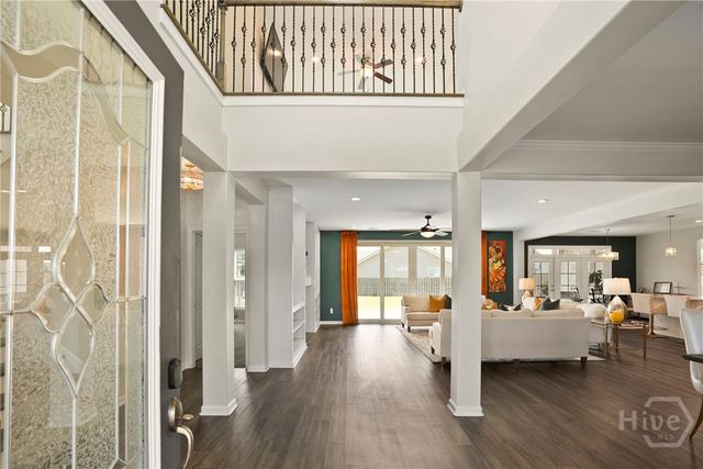 11 Shoefstall Street, Savannah, GA 31407