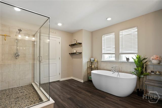 11 Shoefstall Street, Savannah, GA 31407