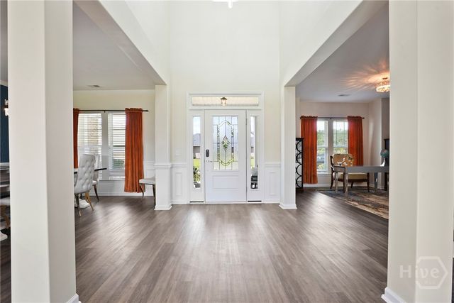 11 Shoefstall Street, Savannah, GA 31407