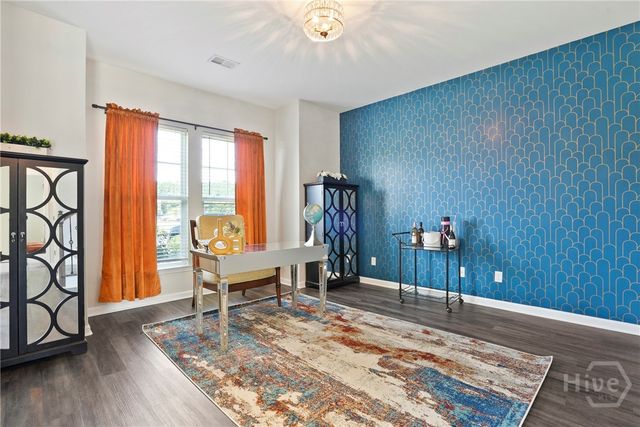 11 Shoefstall Street, Savannah, GA 31407