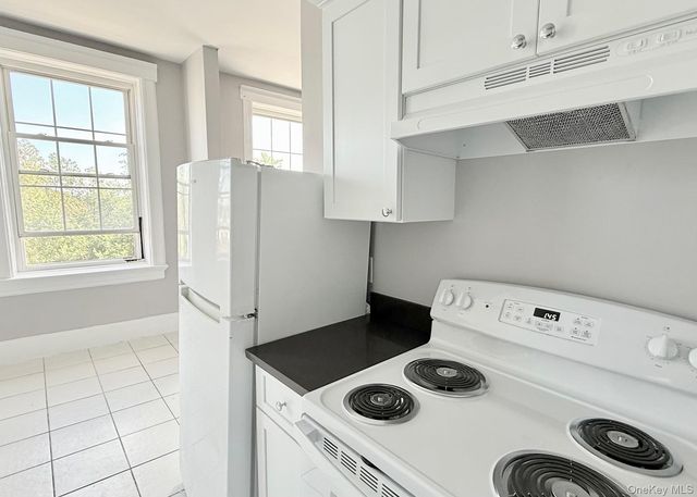 132 W Boston Post Road 5, Mamaroneck, NY 10543