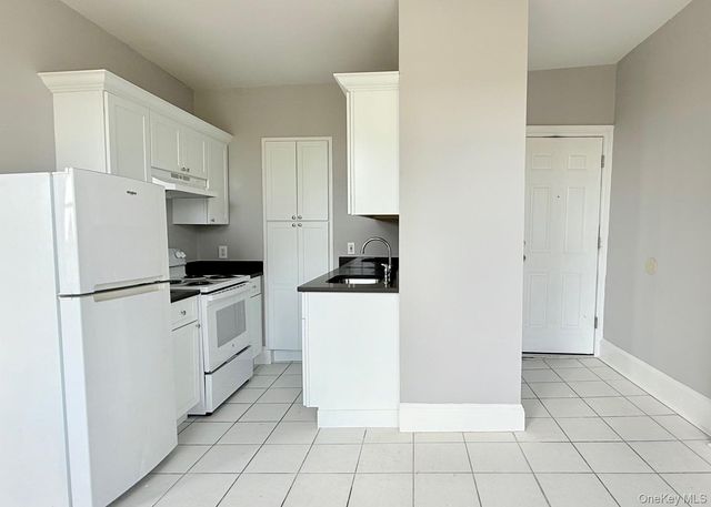 132 W Boston Post Road 5, Mamaroneck, NY 10543