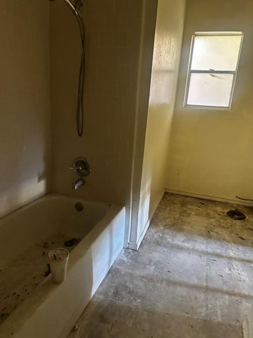 7214 Whippoorwill Lane, Texas City, TX 77591