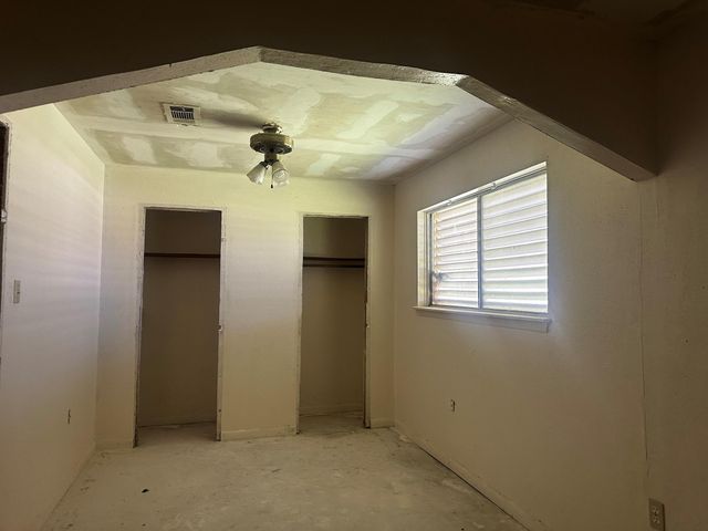 7214 Whippoorwill Lane, Texas City, TX 77591