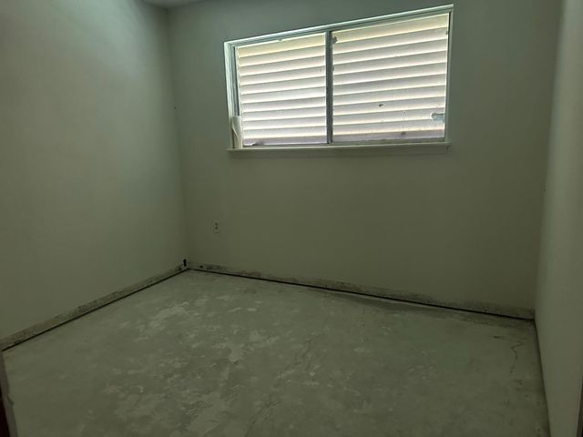 7214 Whippoorwill Lane, Texas City, TX 77591