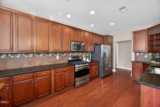 9211 Calabria Drive 112, Raleigh, NC 27617