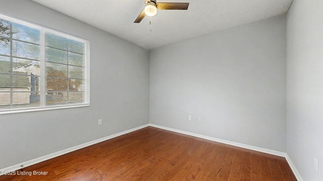 2602 Aristocrat Pl 101, Louisville, KY 40299