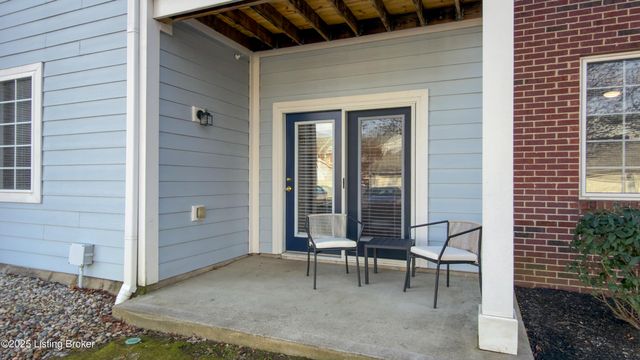 2602 Aristocrat Pl 101, Louisville, KY 40299