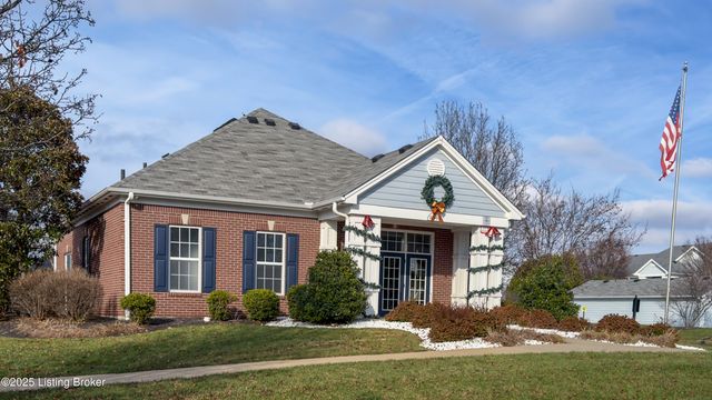 2602 Aristocrat Pl 101, Louisville, KY 40299