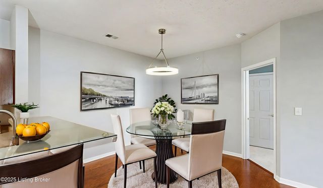 2602 Aristocrat Pl 101, Louisville, KY 40299