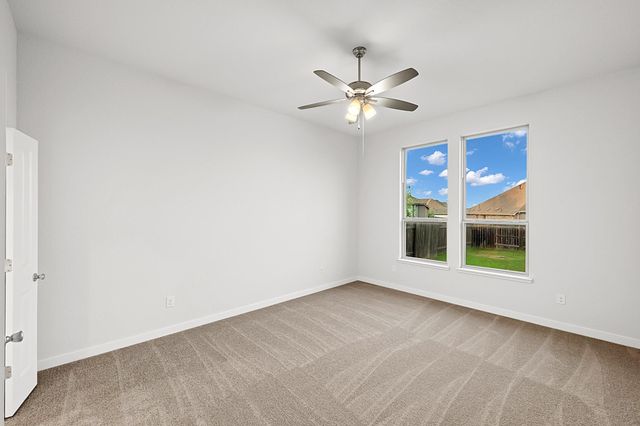 136 Tailwind DR, Kyle, TX 78640