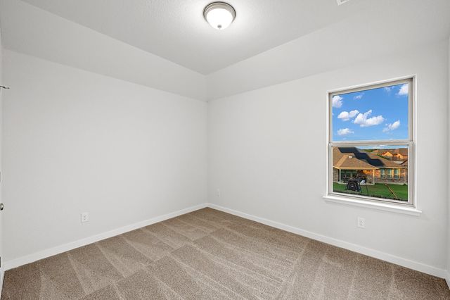 136 Tailwind DR, Kyle, TX 78640
