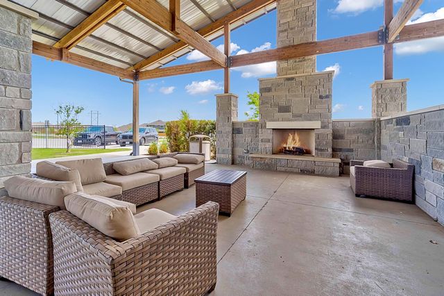 136 Tailwind DR, Kyle, TX 78640