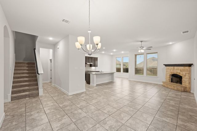136 Tailwind DR, Kyle, TX 78640